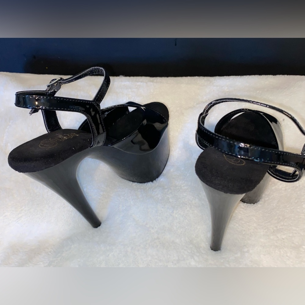 7" Heel, 2 3/4" Platform Ankle Strap Sandal